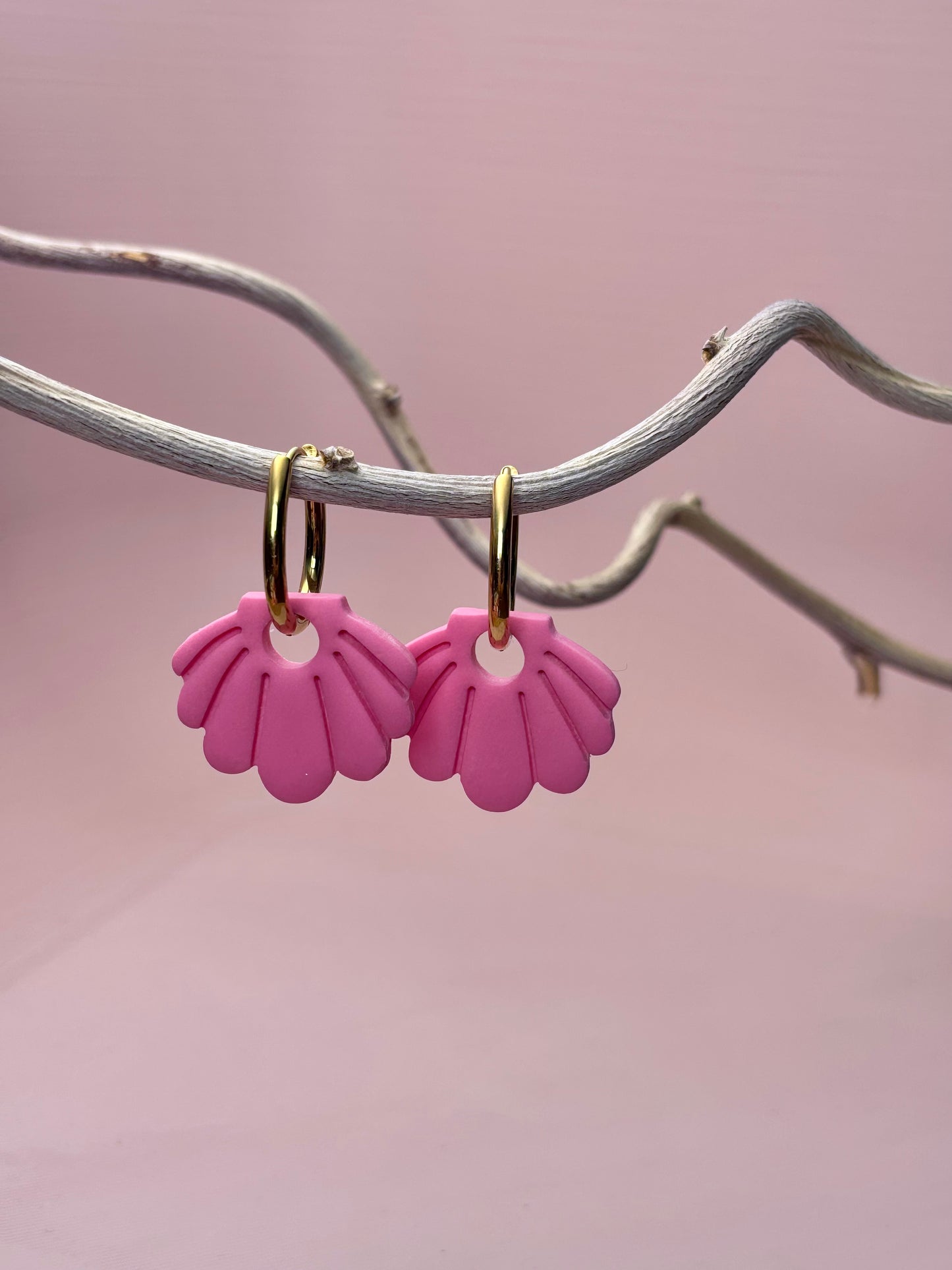Skjell · Hot pink