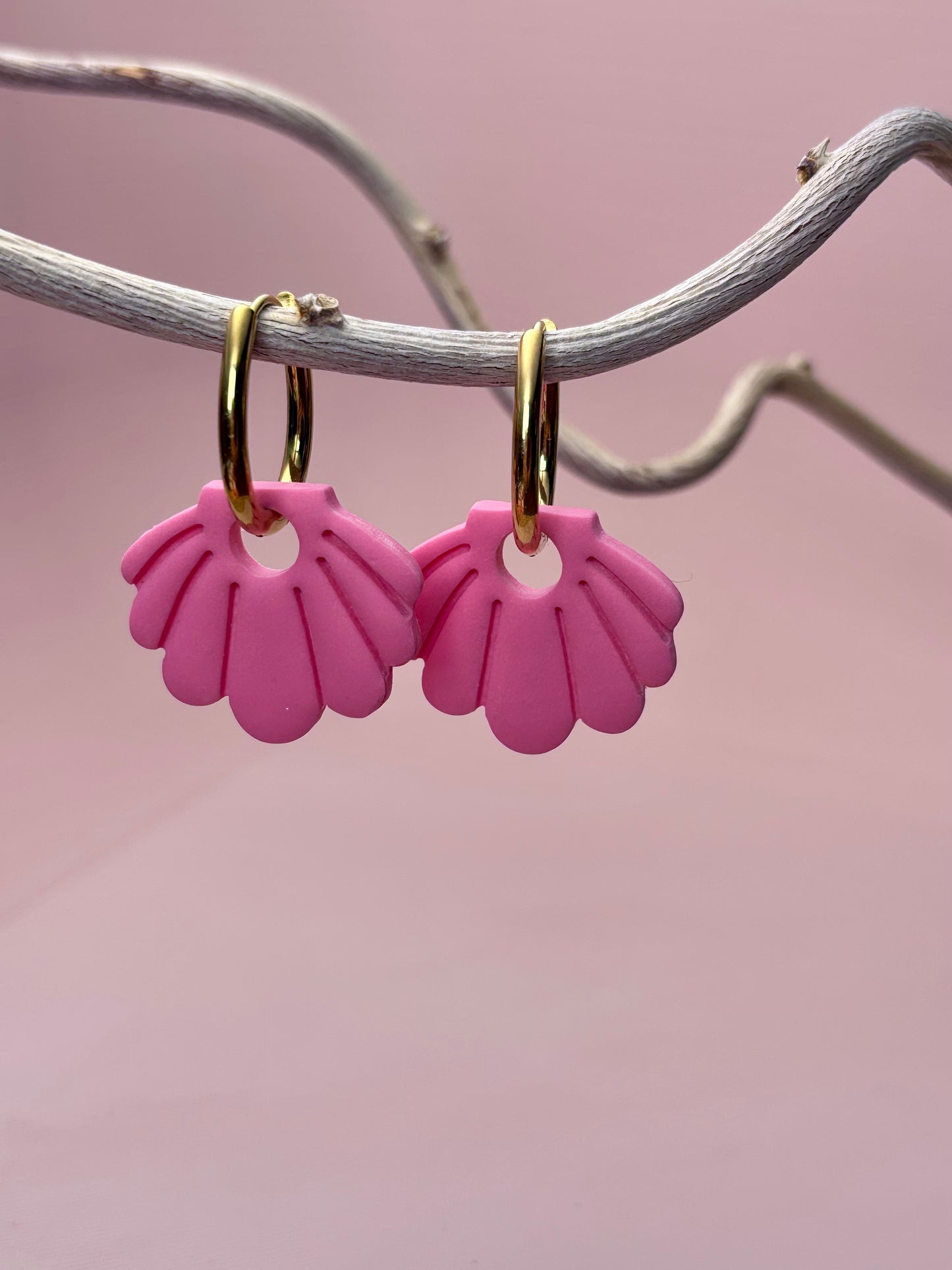 Skjell · Hot pink