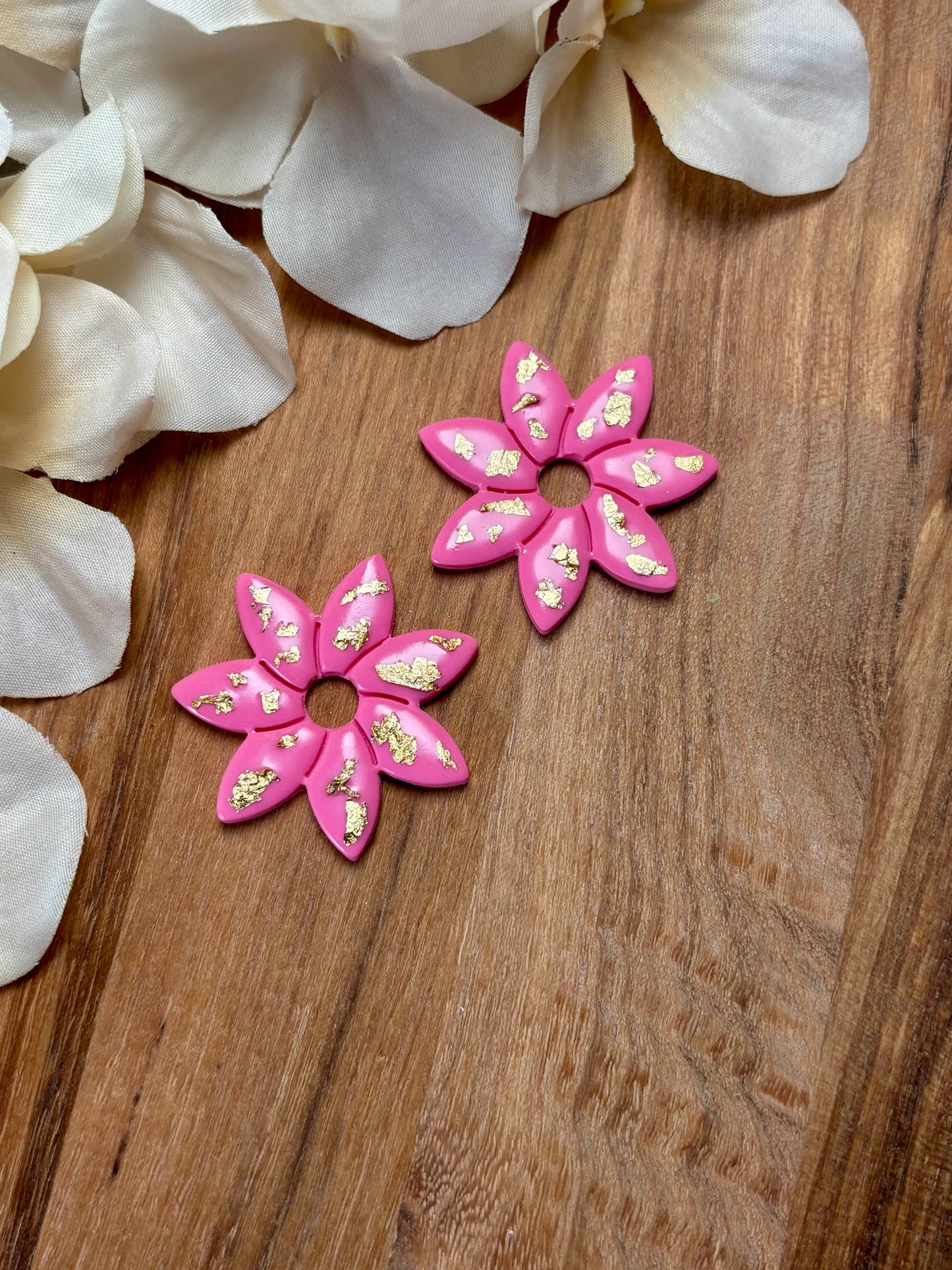 Fiore stor med gullflak · Hot pink