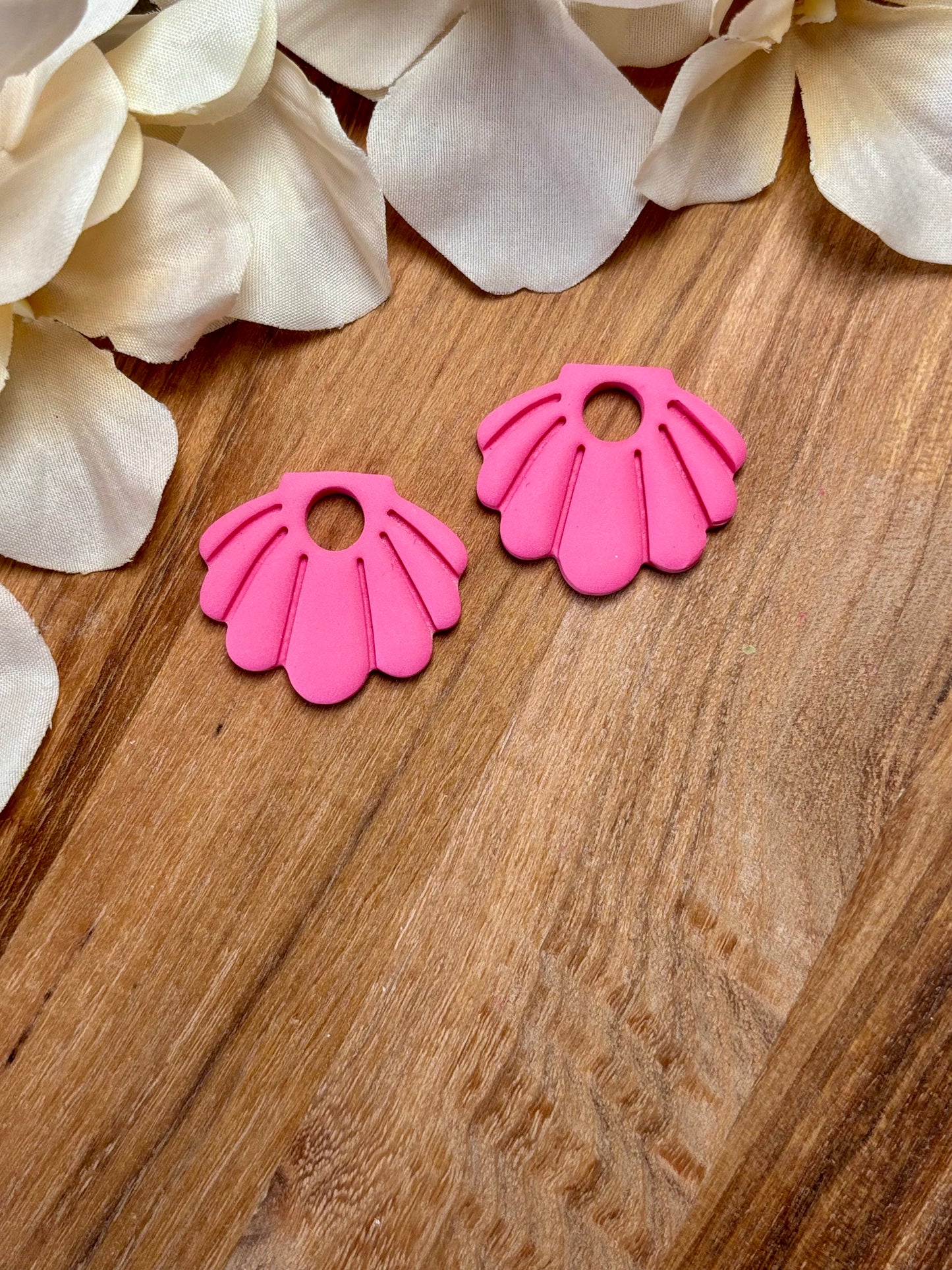 Skjell · Hot pink