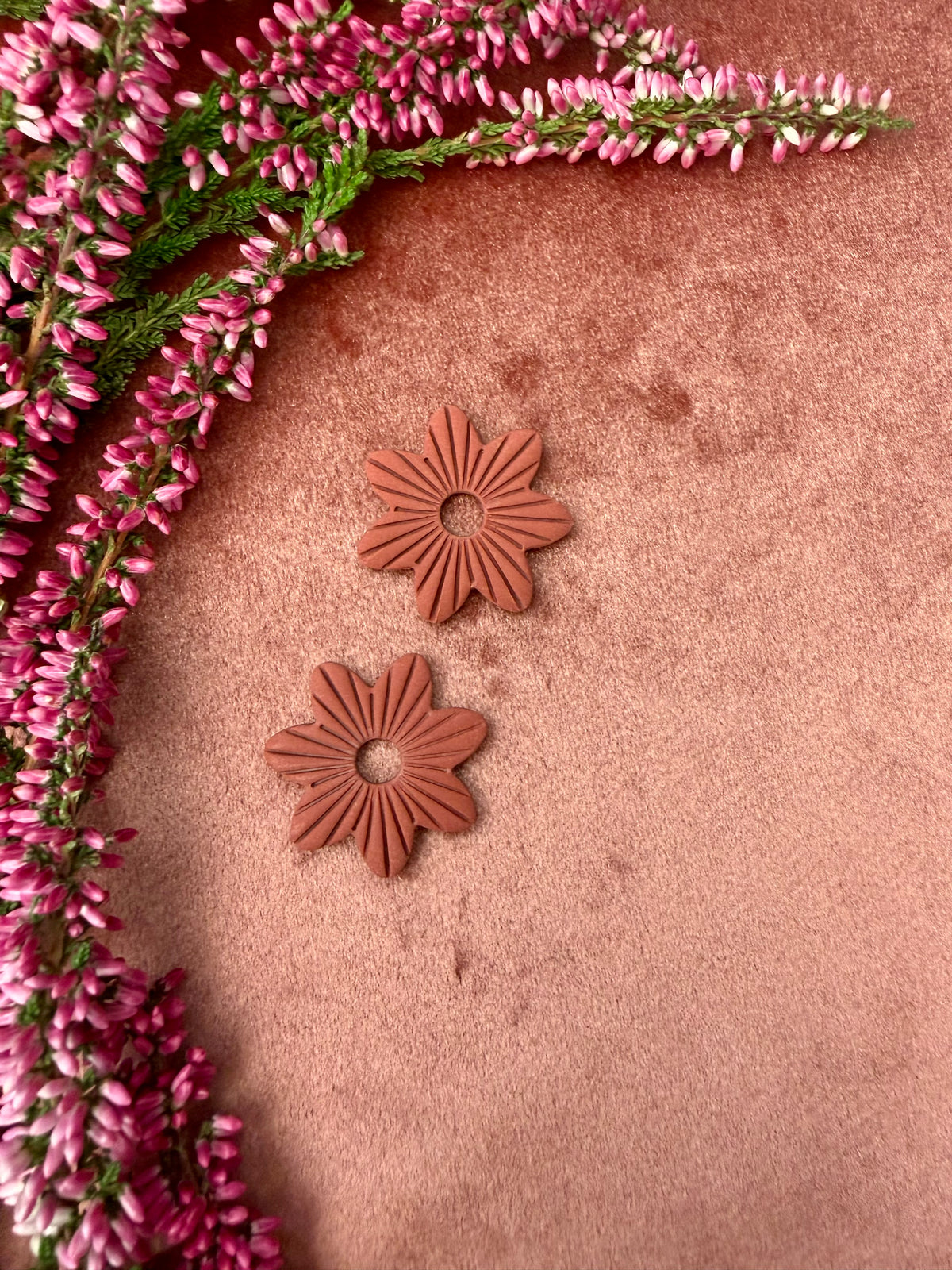 Fiore striper · Dyp terracotta