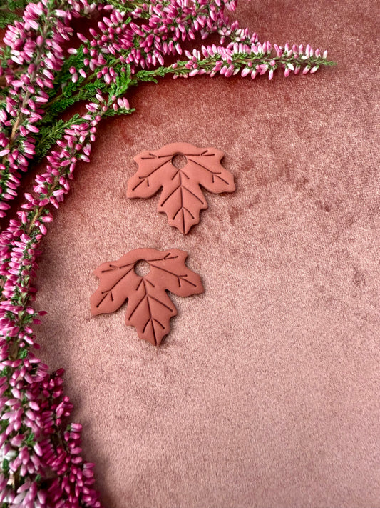 Løvblad · Dyp terracotta