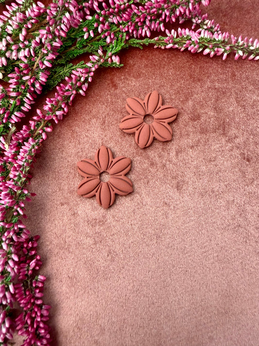 Flora · Dyp terracotta