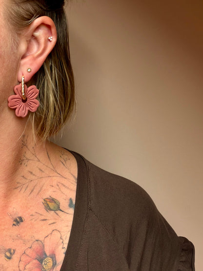 Camelia · Dyp terracotta